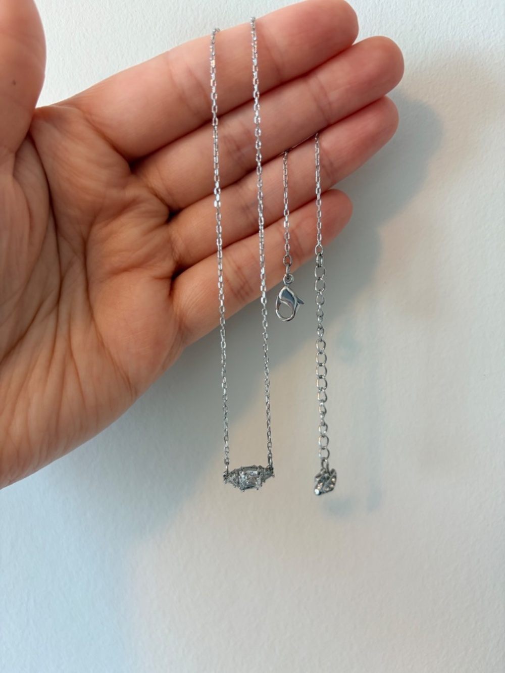Swarovski Three Stone Crystal Pendant Necklace Adjustable - Picture 5 of 6